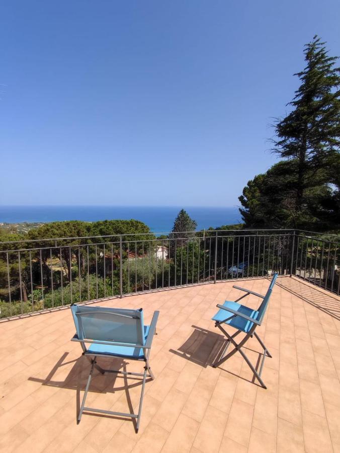 Villa Bouganvilla Cefalù Eksteriør bilde
